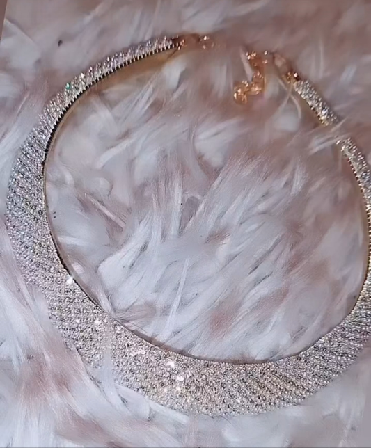 COLLIER ANGELICA