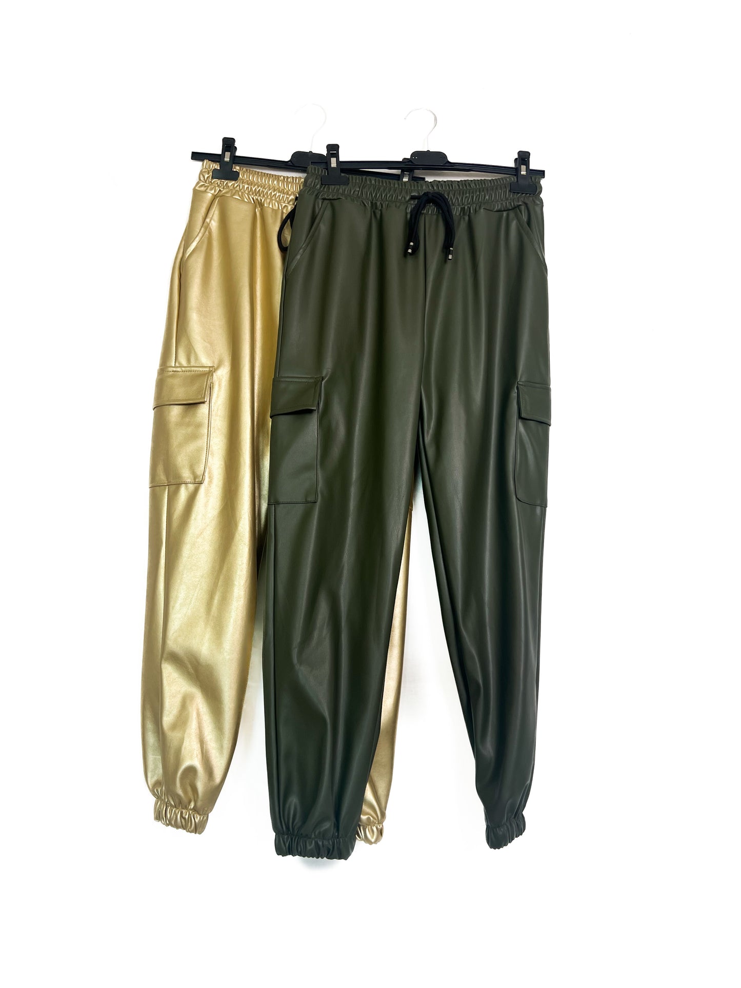 Cargo pantalone ecopelle con tasche laterali vari colori sadamoda