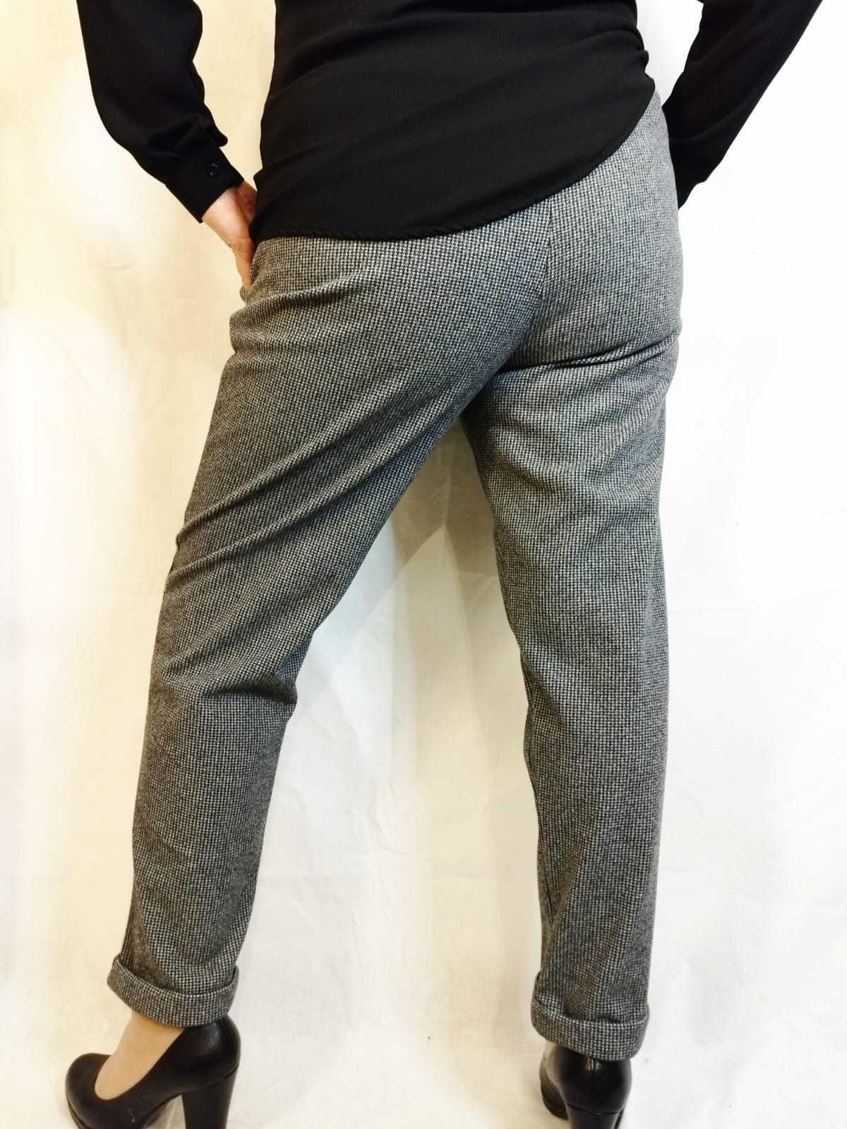 Pantalone felpato grigio sadamoda.